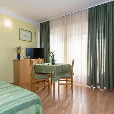 Marija F2 * Krk Town